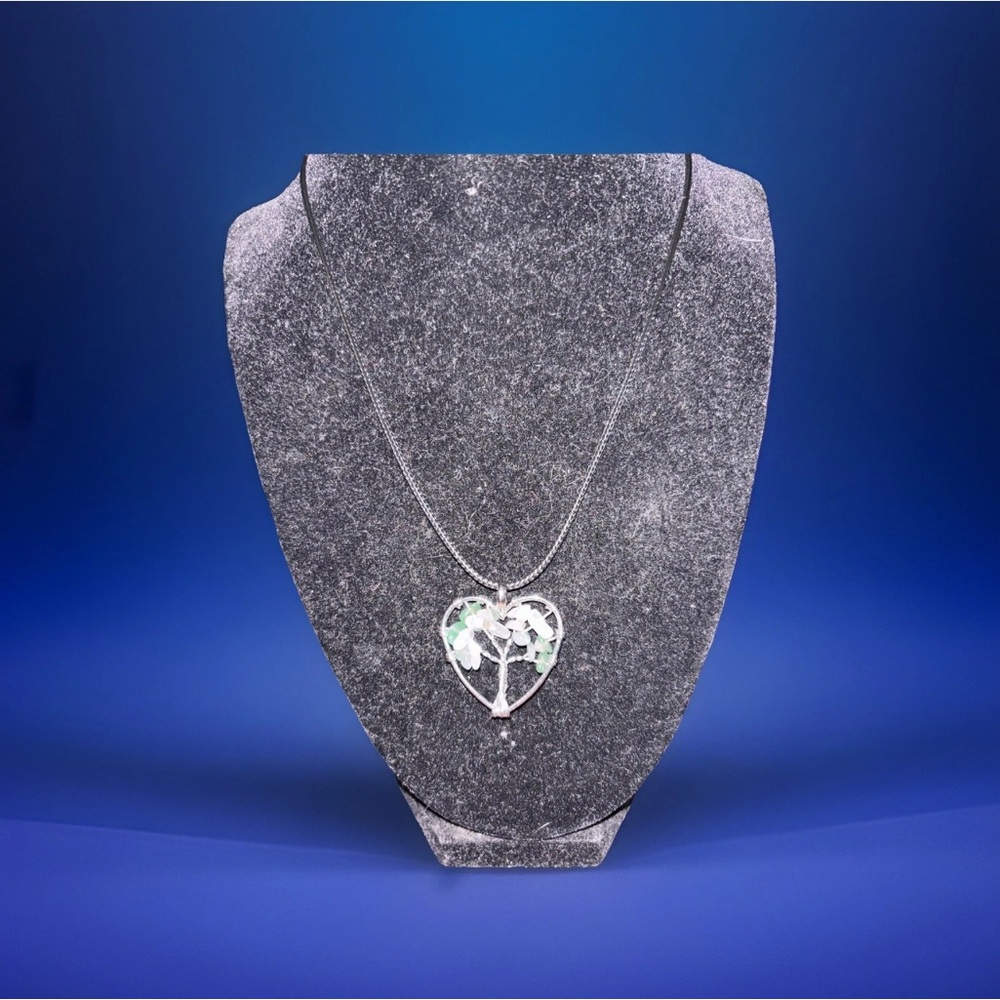 Heart-Shaped Braided Tree of Life Green Crystal Gemstone Pendant Necklace
